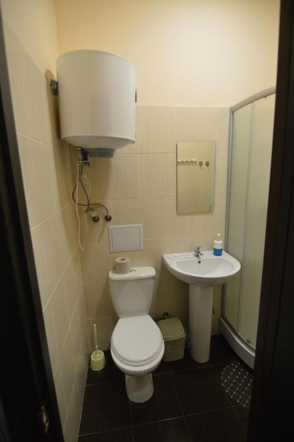 Uno Apart Hotel Kiev Extérieur photo