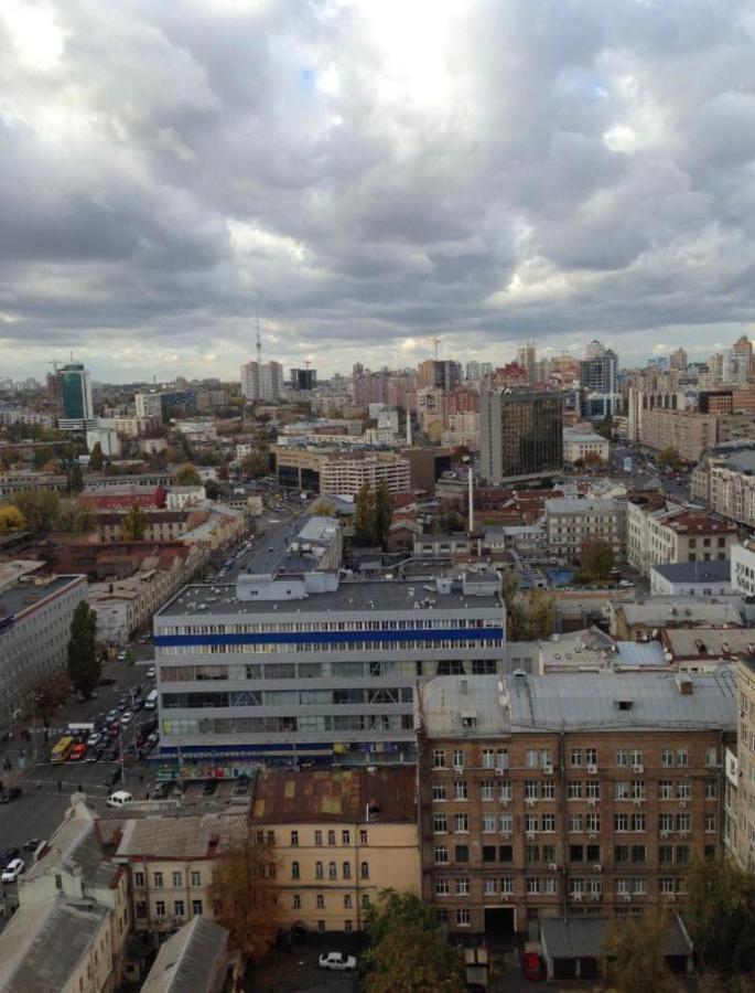 Uno Apart Hotel Kiev Extérieur photo